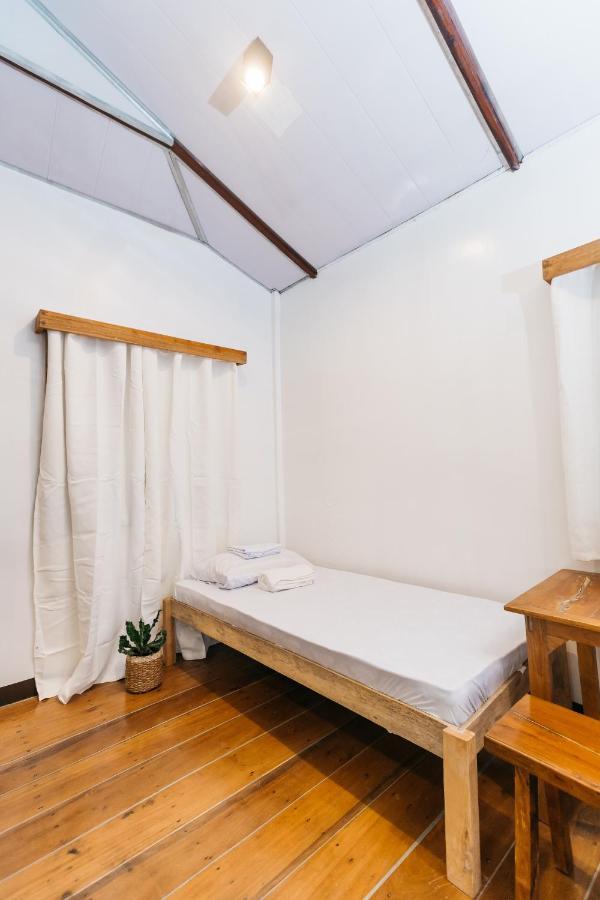 Higala Hostel Siargao General Luna  Ngoại thất bức ảnh